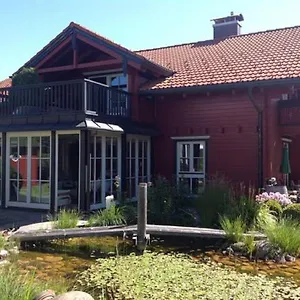 https://zum-roten-haus.com-bavaria.com